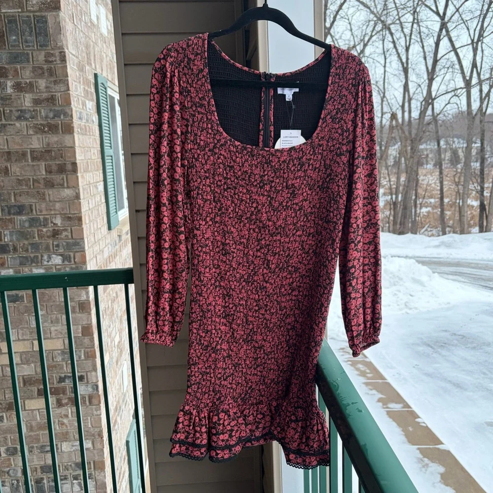 🆕🌹Lost+Wander Black Mauve Floral Smocked Mini Dress Long Sleeve Ruffle Hem SizeM - Picture 3 of 16